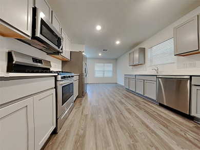 24023 Mustang Run Dr, Hockley, TX 77447 - photo 2