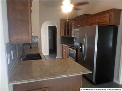 37 Pebble Creek Cove W, Hernando, MS 38632 - photo 4