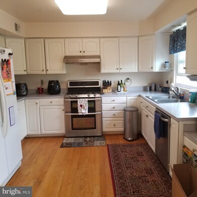 18113 Stags Leap Terrace, Germantown, MD 20874 - photo 4