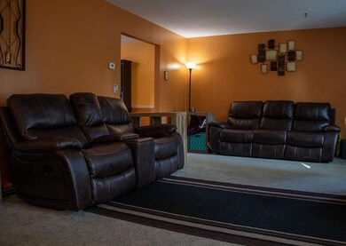 2704 W Yorkshire Dr, Muncie, IN 47304 - photo 3