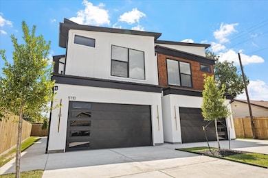 5110 Longmeadow St unit B, Houston, TX 77033 - photo 2