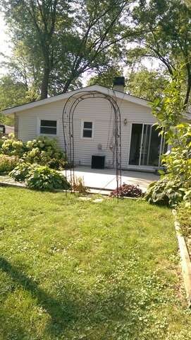 408 Blackhawk Ave, Carpentersville, IL 60110 - photo 7