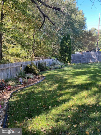 22461 Sara Ct, Great Mills, MD 20634 - photo 2