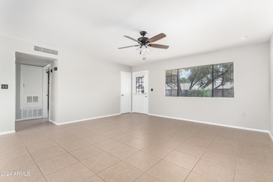 10002 W Audrey Dr, Sun City, AZ 85351 - photo 5