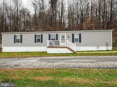 725 Hillside Dr, Gap, PA 17527 - photo 3
