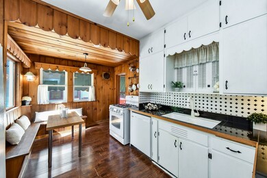 925 Garfield Ave, Aurora, IL 60506 - photo 5