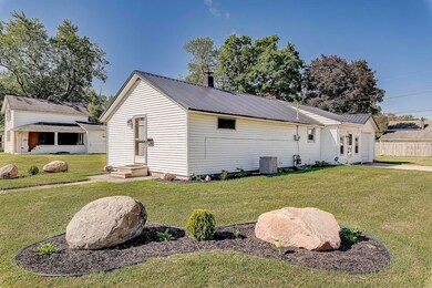 1325 Johnson St, Elkhart, IN 46514 - photo 2