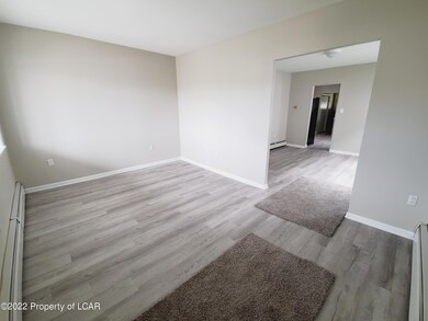 321 Shoemaker St, Kingston, PA 18704 - photo 3