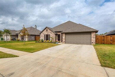953 Avagail Ave, Springtown, TX 76082 - photo 3