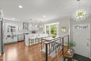 172 Field Point Rd Apt 6-print-051-050-0