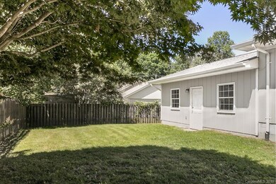 108 Joyce Rd, Hendersonville, NC 28792 - photo 5