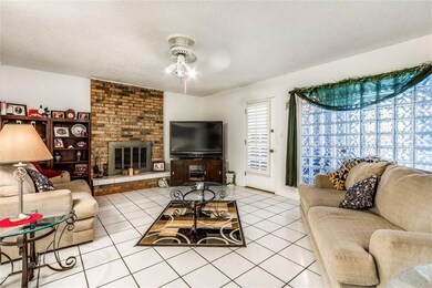 1827 Robert Wynn St, El Paso, TX 79936 - photo 3