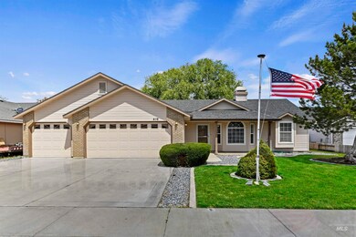 416 Summer Ct, Nampa, ID 83686 - photo 2