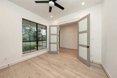 1705 Chantilly Ln, Houston, TX 77018 - photo 5