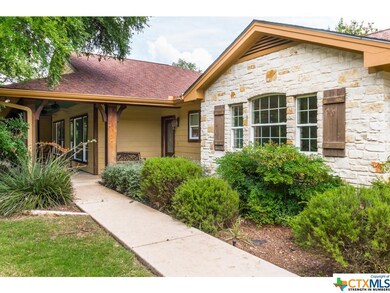 422 Thousand Oaks Loop, San Marcos, TX 78666 - photo 3