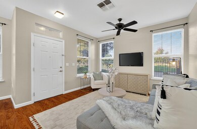 9504 Coney Island Cir unit 1, Elk Grove, CA 95758 - photo 3