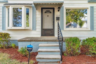 6235 Rosemont Ave, Detroit, MI 48228 - photo 5