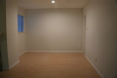 6601 Sands Point Dr unit 73, Houston, TX 77074 - photo 7