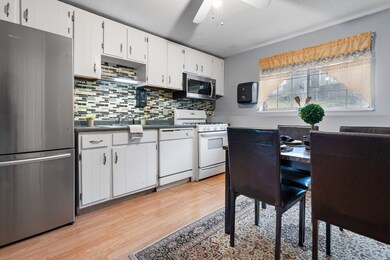 1 Nineteenth St unit 1, Lowell, MA 01850 - photo 5