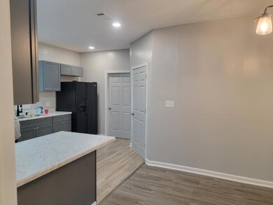 213 N Carter St, Okolona, MS 38860 - photo 6