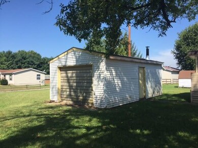 400 W Bow St, Thorntown, IN 46071 - photo 3