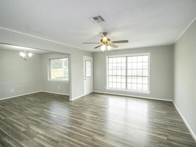 7730 Vernwood St, Houston, TX 77040 - photo 5