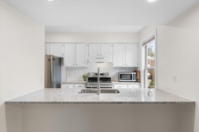 128 Lake Chateau Dr unit E4, Hermitage, TN 37076 - photo 5