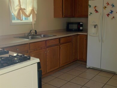 319 Sherman St, Elkhart, IN 46516 - photo 4