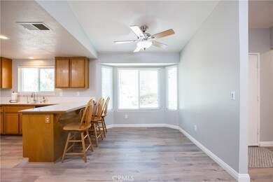 14251 Glenview Ct, Victorville, CA 92395 - photo 7