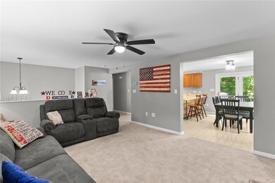 2002 Providence Pike, North Smithfield, RI 02896 - photo 4