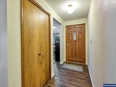 1755 Pine St, Silverton, OR 97381 - photo 3