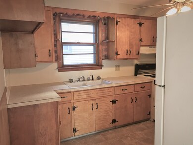 896 Cherry St unit 1, Fall River, MA 02720 - photo 3