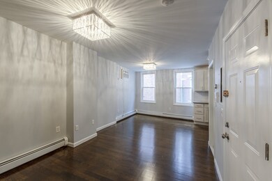 11 Noyes Place unit 4, Boston, MA 02113 - photo 4
