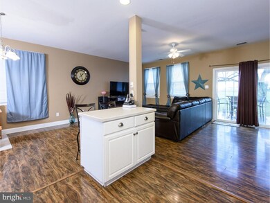 136 Red Oak Ct unit 14, Honey Brook, PA 19344 - photo 4