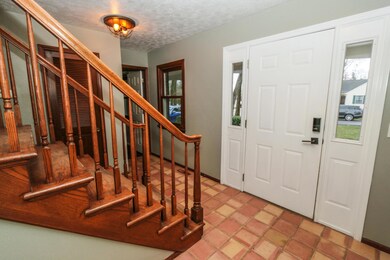 582 Hickory Place, Circleville, OH 43113 - photo 5