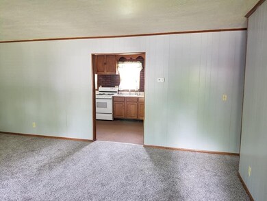 704 Maxine Dr, Ossian, IN 46777 - photo 6