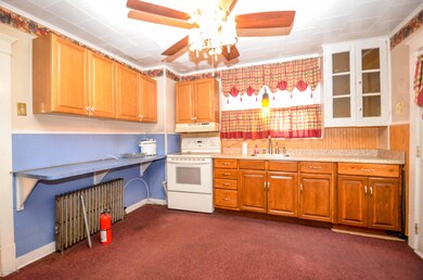 230 W Bertsch St, Lansford, PA 18232 - photo 5