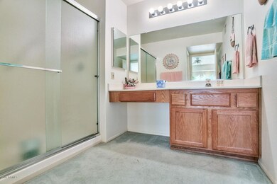 14019-W-Ravenswood-Ct-30