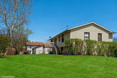 361 Red Bud Place, Buffalo Grove, IL 60089 - photo 3