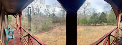 Balcony / Front Deck