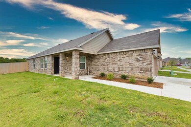 1415 Fantail Ln, Ennis, TX 75119 - photo 2