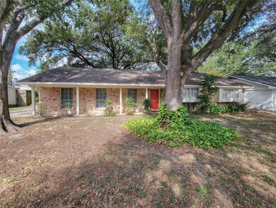5606 Pine St, Houston, TX 77081 - photo 4