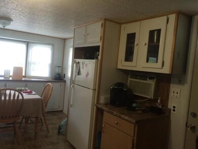 18 Mayflower Ave, Taunton, MA 02780 - photo 4