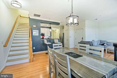 1822 Cedar Cove Way unit 201, Woodbridge, VA 22191 - photo 4