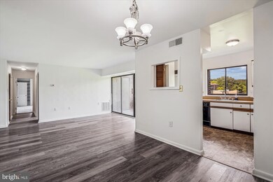 15615 Dorset Rd unit 102, Laurel, MD 20707 - photo 6