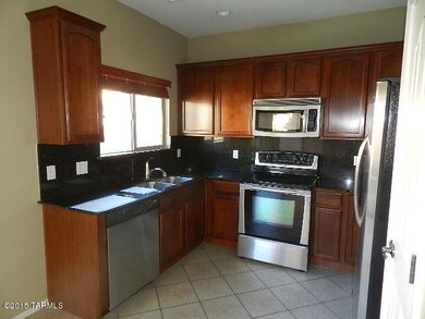 022-192274-Kitchen.JPG