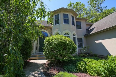 830 Mallard Dr, Whitehall, PA 18052 - photo 2