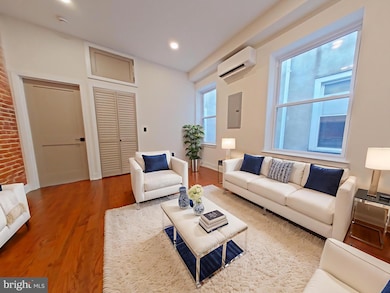 1613 N 33rd St unit C, Philadelphia, PA 19121 - photo 2