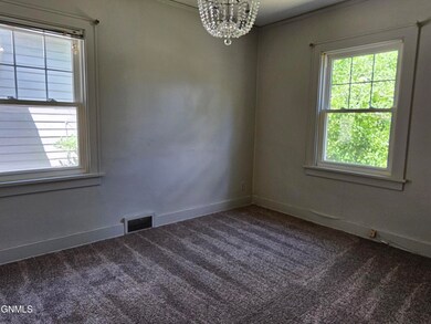 1023 N 8th St, Bismarck, ND 58501 - photo 6