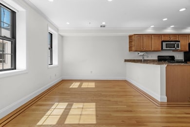 11 Wiget St unit 11-4, Boston, MA 02113 - photo 6